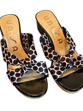 Unisa Brown & White Polka Dot Wedge Sandle Size 9M
